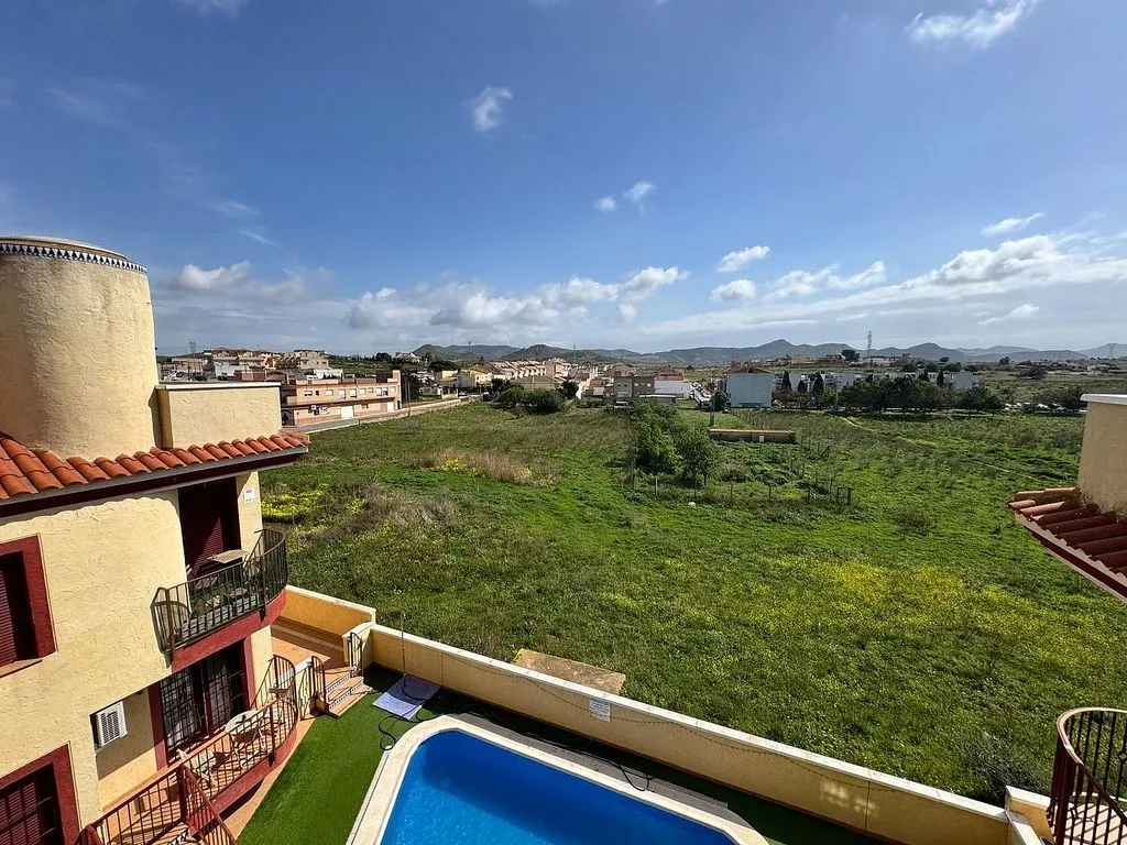Bassein - Penthouse with Pool in Roche, La Unión