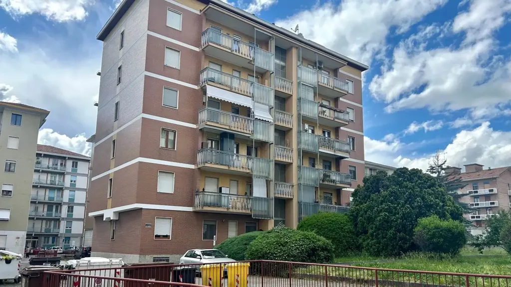 Extérieur - Modernised Apartment with Balcony in Biella