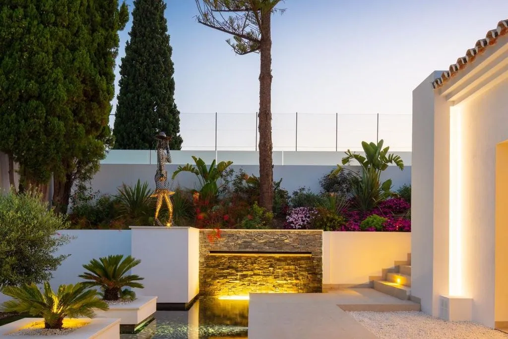 Garden - Luxury Villa with Pool in Marbella