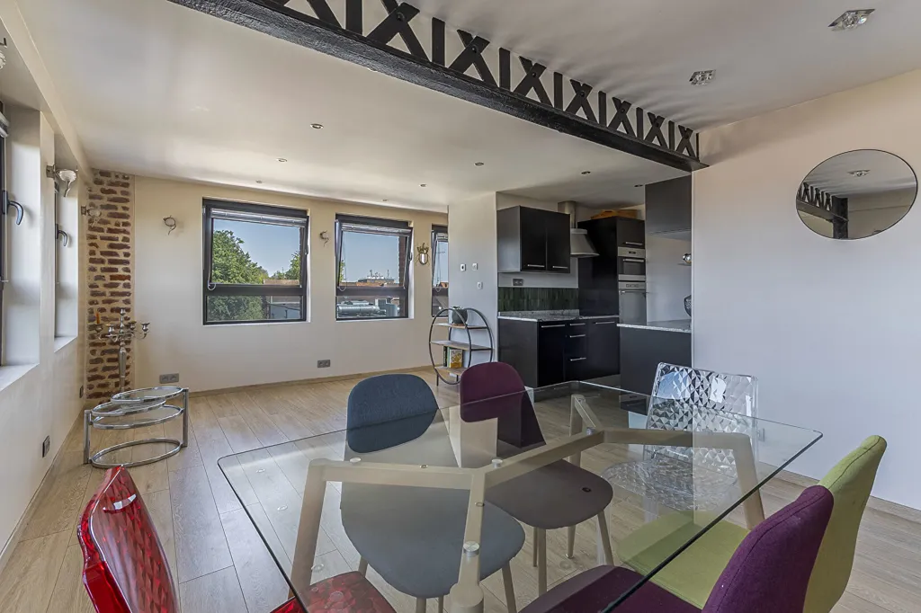 Söögituba - Bright 1-Bed Flat in Roncq