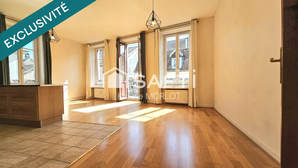 Séjour - Appartement Duplex avec Parking à Ornans