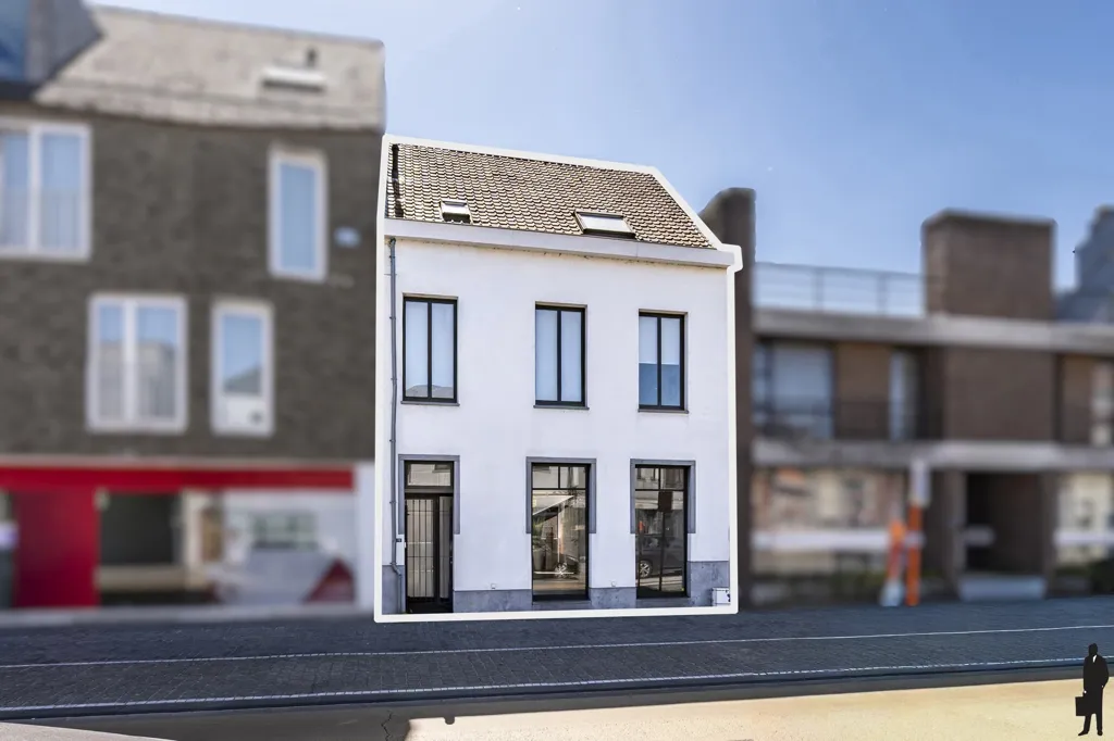Renovated House with Deep Garden in Mol