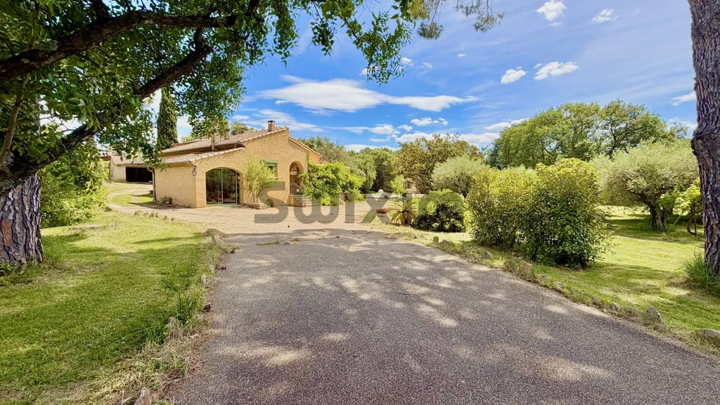 Välivaade - Villa with Pool in Castillon-du-Gard