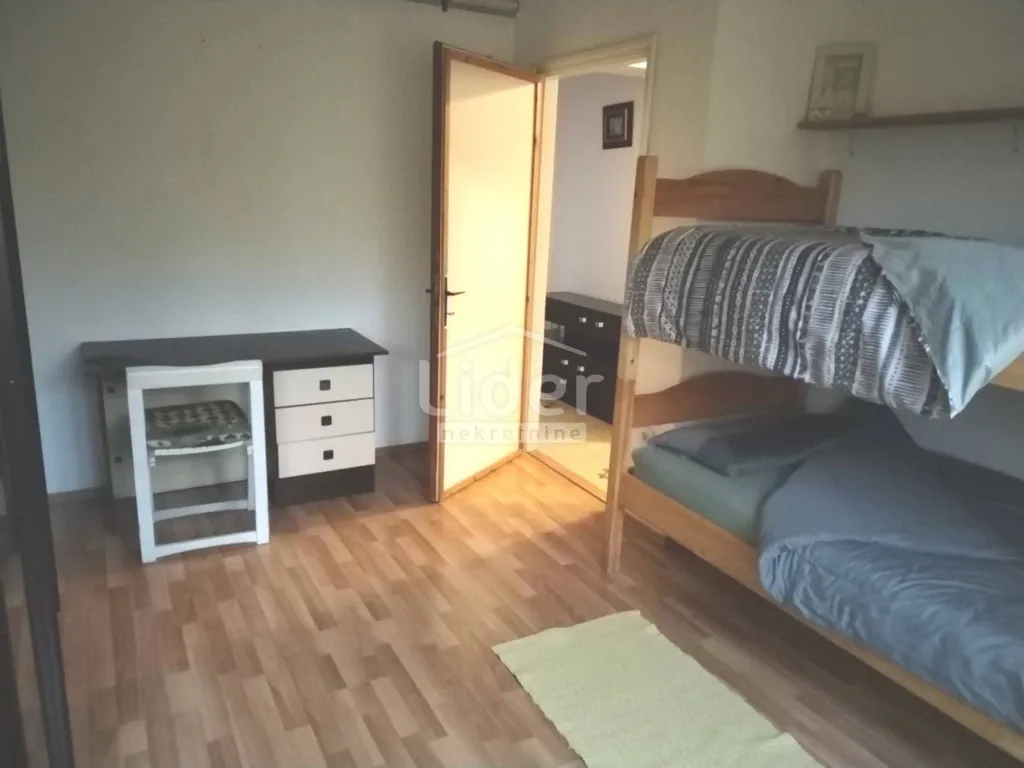 Chambres - Apartment with Terrace in Čavle