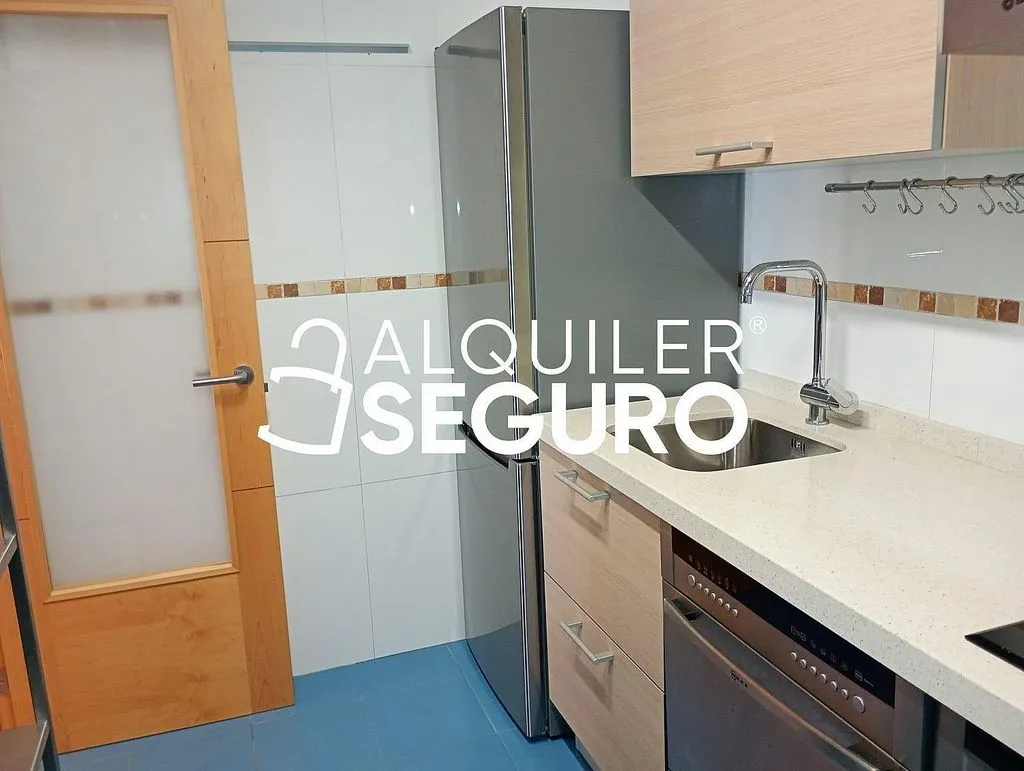 Cuisine - Seafront Flat with Pool in Carretera de Cádiz