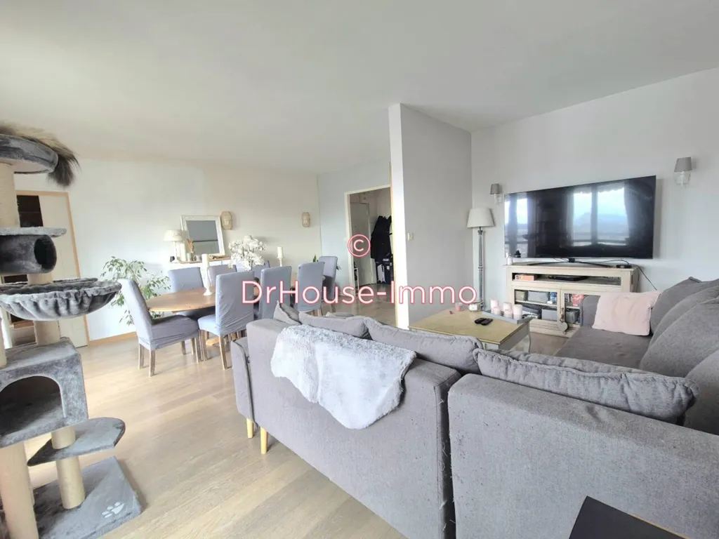 Elutuba - Spacious Flat with River View in Chalon-Sur-Saone