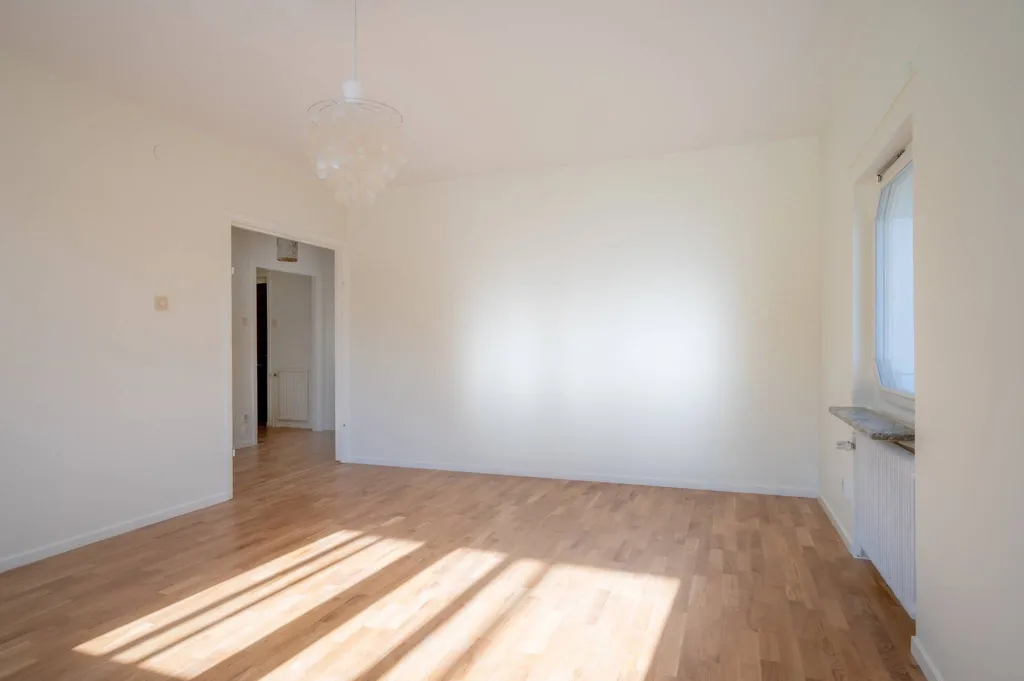 Rooms - Renovated Apartment with Balcony in Södermanland