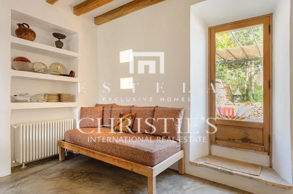 Elutuba - Restored Finca with Pool in San Antonio