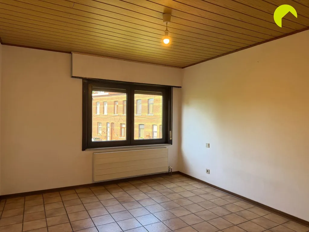 Toad - 2-Bedroom Apartment with Parking in Mortsel
