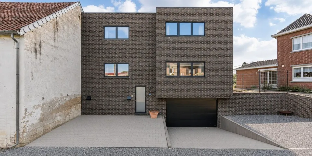 Välivaade - Modern Open-Plan House in Heukelom