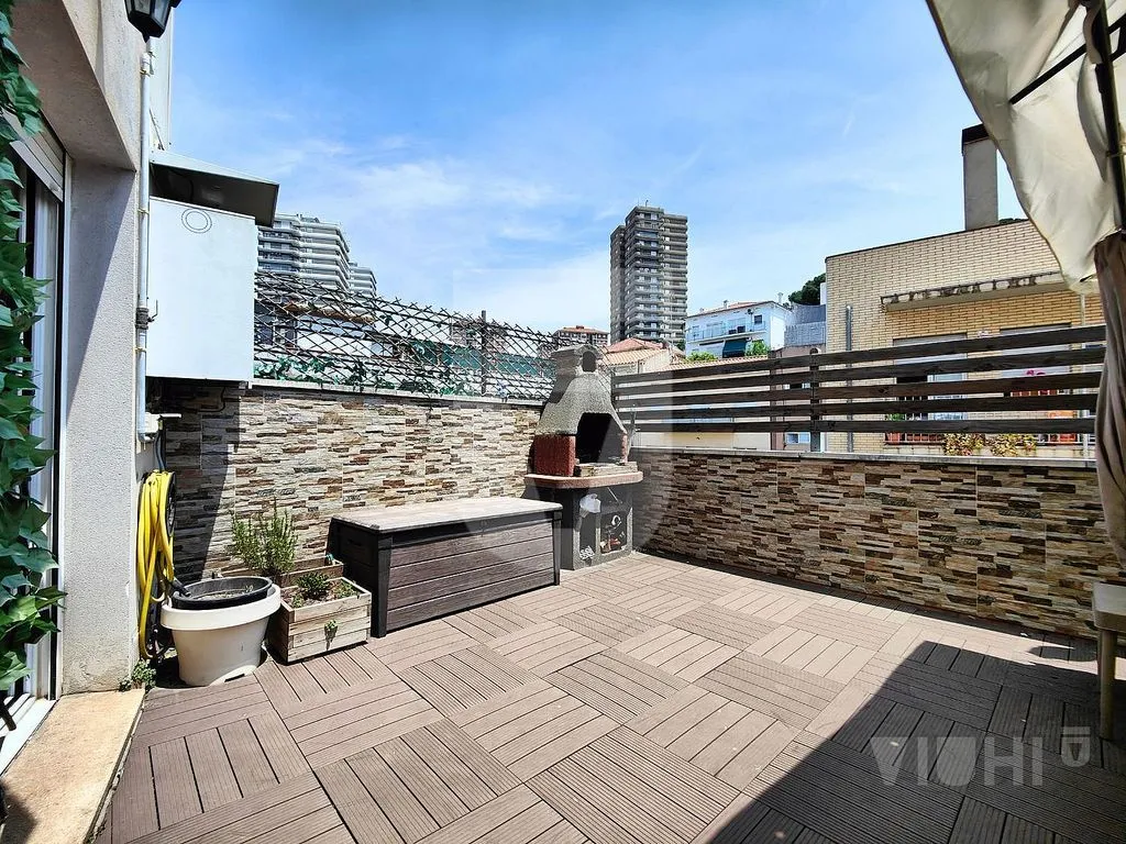 Terrazza - Duplex Flat with Patio in Montgat