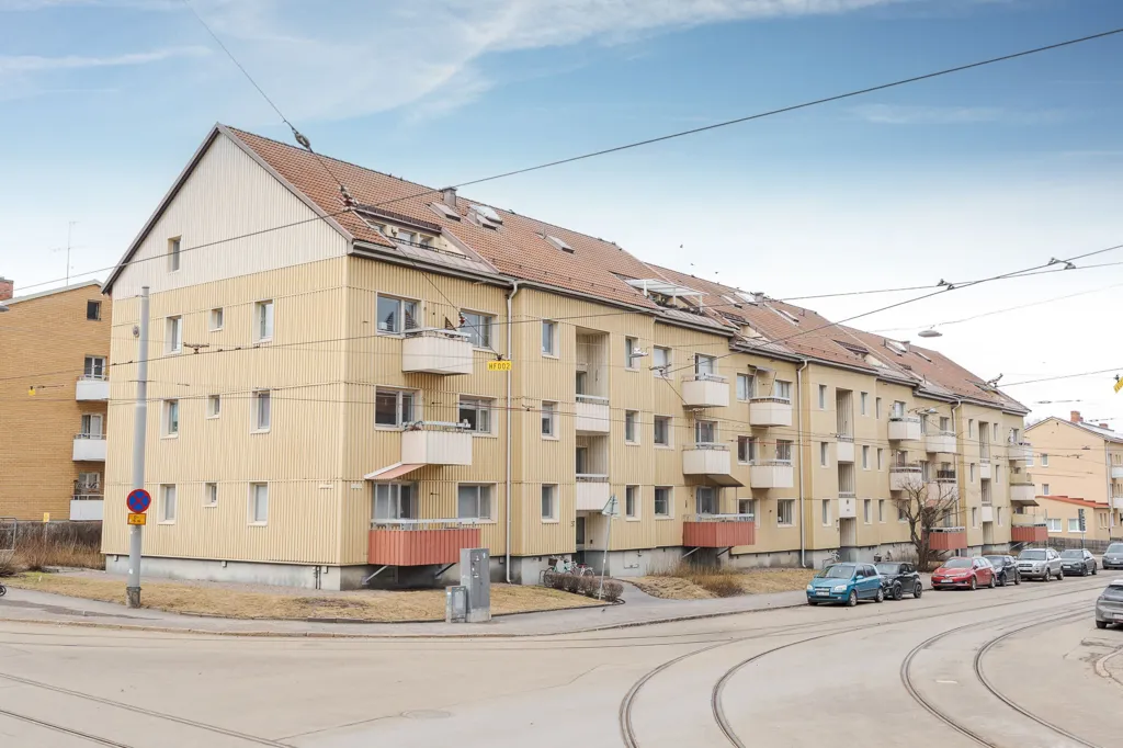 Extérieur - Renovated 3-Bedroom with Balcony in Southeast