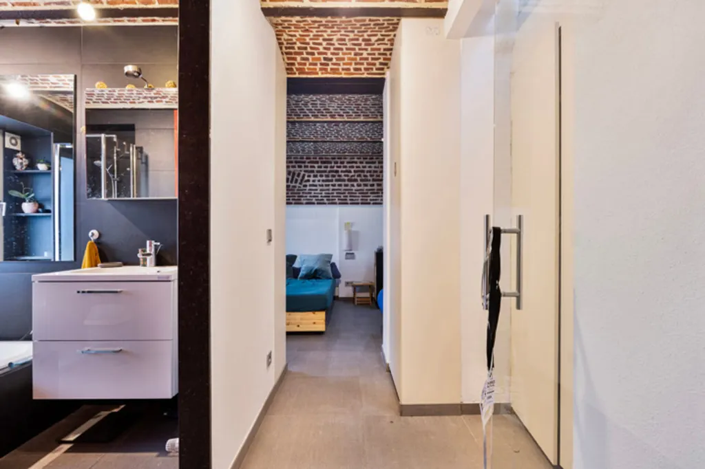 Salles de bain - Maisonnette Rénovée sur Site Patrimonial à Anderlecht