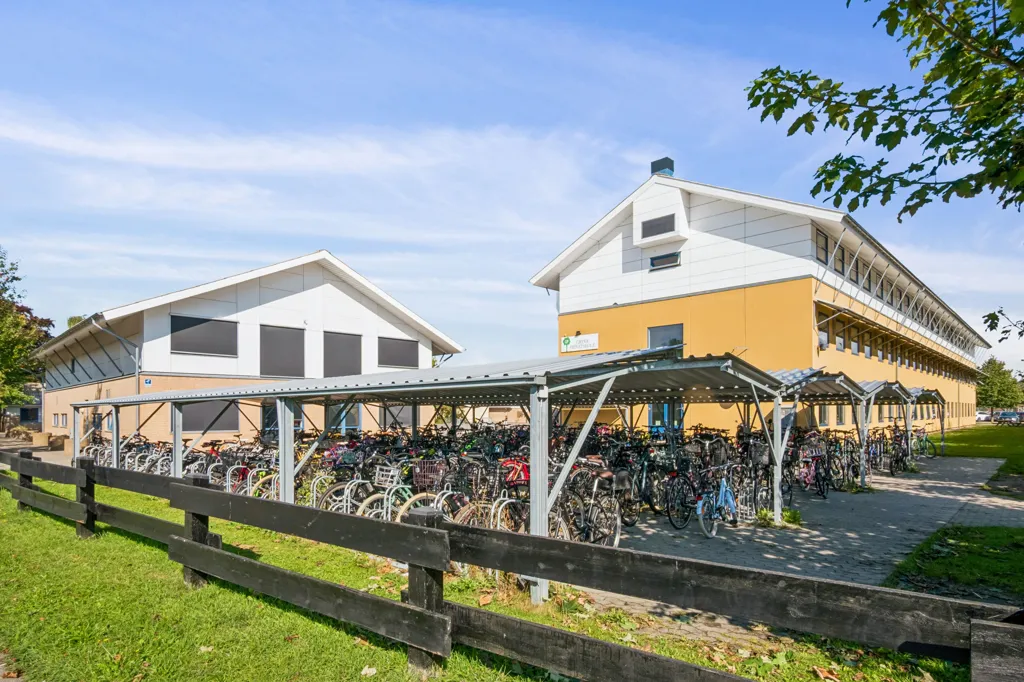 Välivaade - 3-Bed Flat with Balcony in Greve