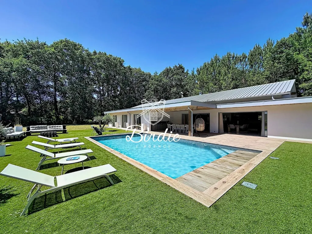 Piscina - Architectural Villa with Pool near Capbreton