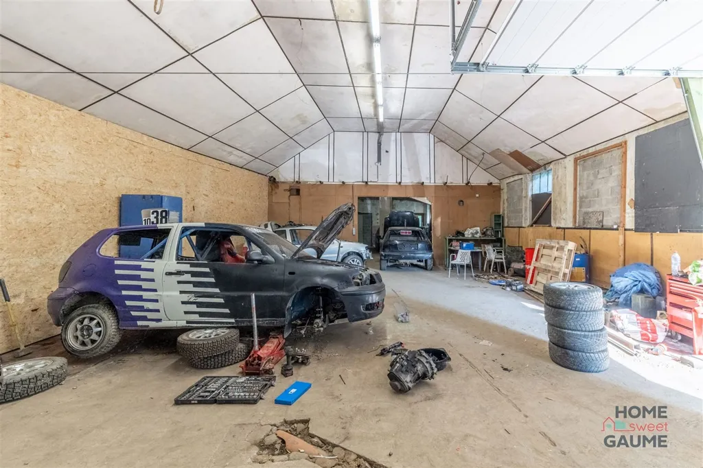 Garage - Immeuble Mixte avec Espace Commercial à Saint-Mard