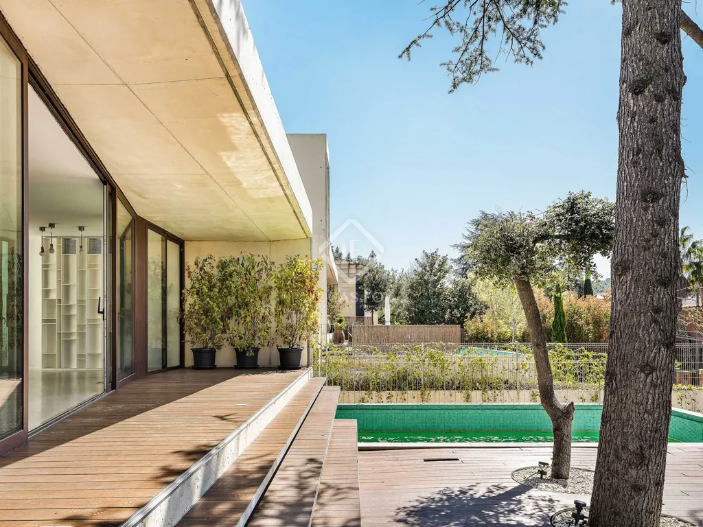 Bassein - Minimalist Villa with Infinity Pool in El Golf, Sant Cugat