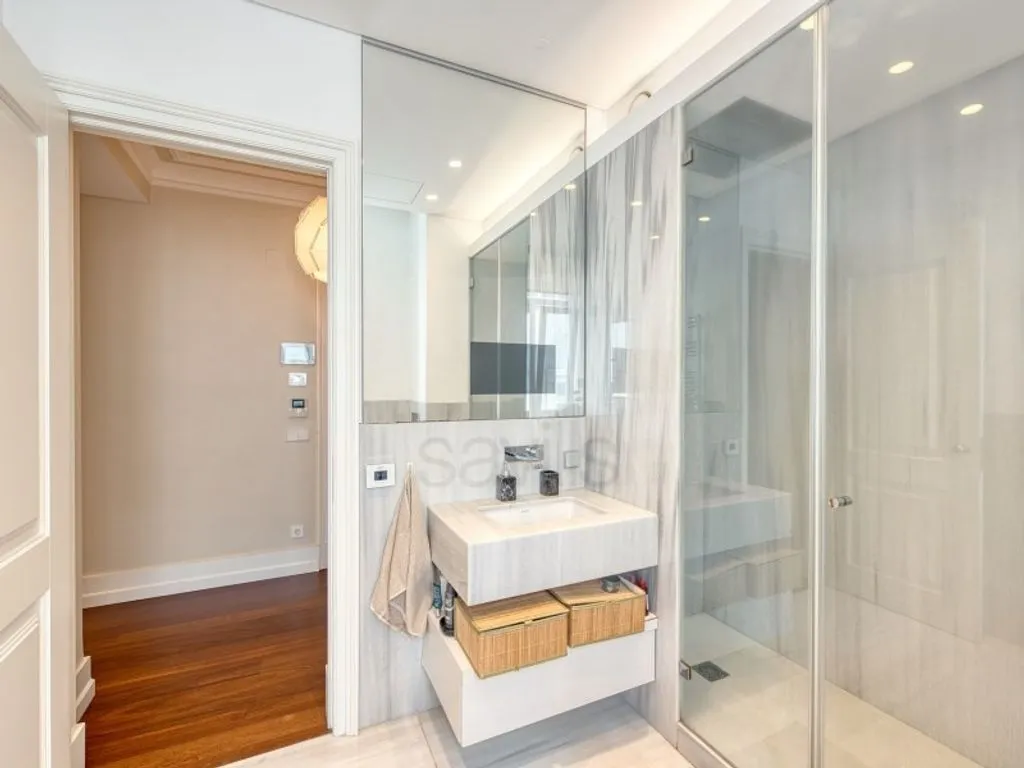 Vannitoad - Luxury Flat with Pool in Duque de Loule, Lisbon