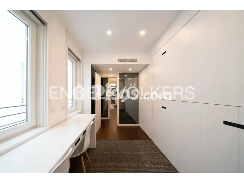 Studio - Luxury Apartment with Rooftop Pool in Gran Vía