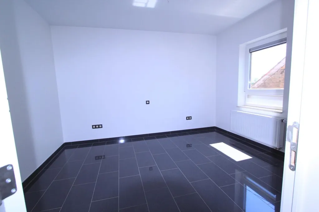 Pièces - Duplex Rénové avec Comble à Besonrieux