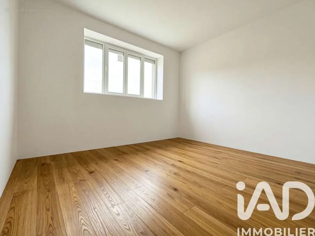 Appartement 4 pièces à Saint-Laurent-De-Chamousset