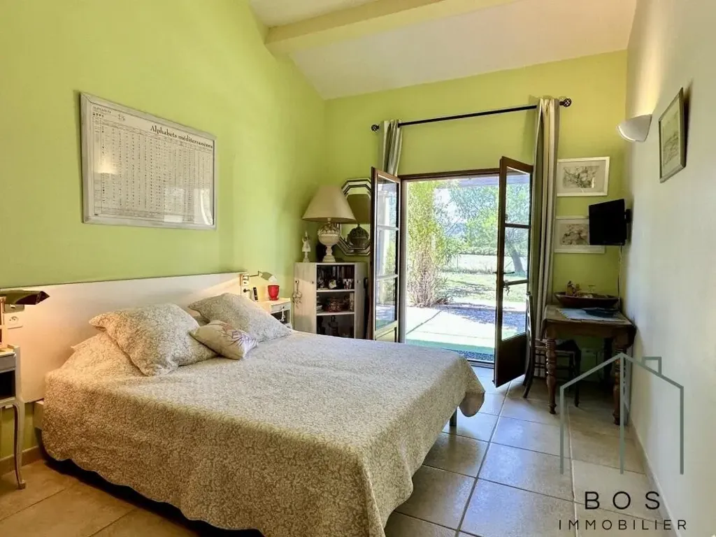 Chambres - Maison de Luxe avec Piscine à Alleins