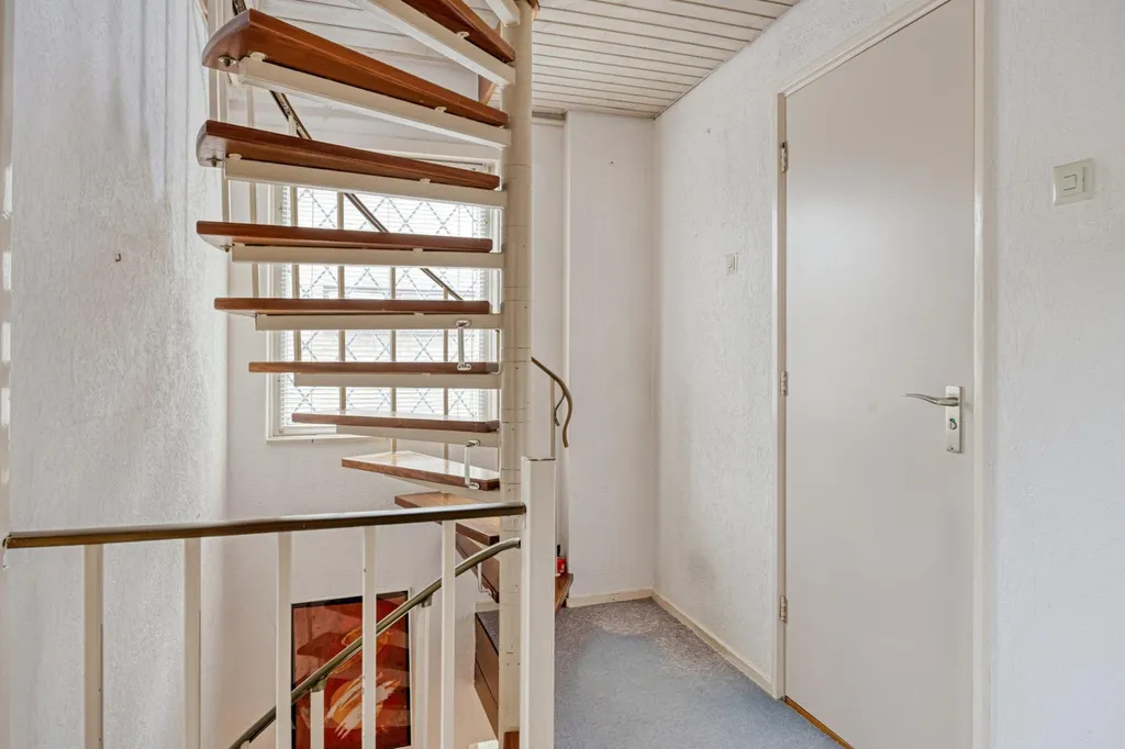Pièces - Two-Storey House with Garage in Zwolle