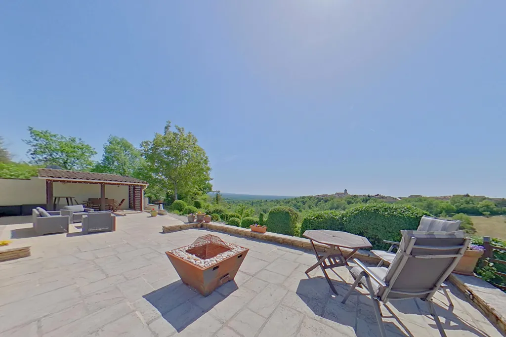 Terrass - Detached House with Exceptional View in Countryside