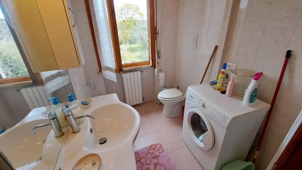Salles de bain - Terraced Apartment with Garage in Rosignano Solvay