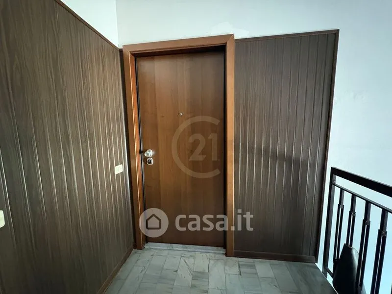 Esik - Four-Room Apartment in Quiet Area, Catania