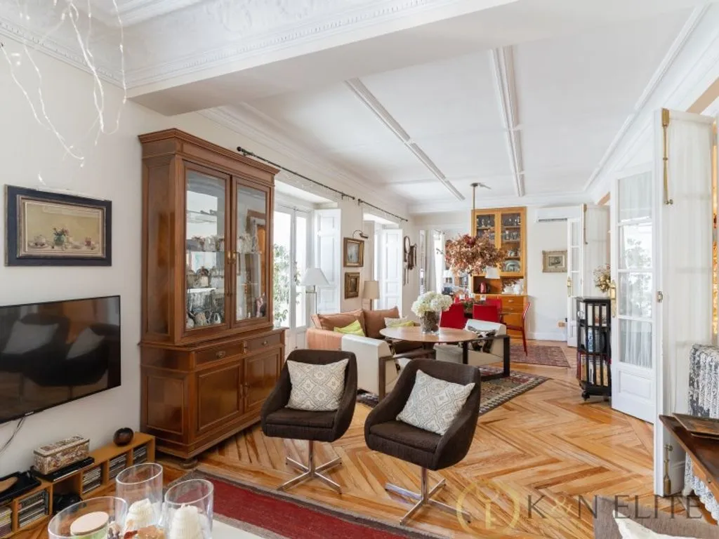 Elutuba - Luxury Flat with Balconies in Salamanca, Madrid