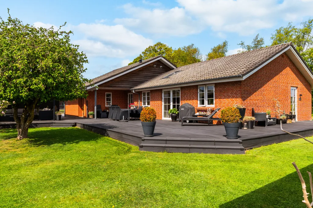 Aed - Indflytningsklar Villa with Garden in Hedensted