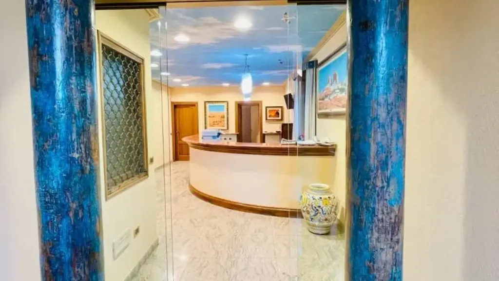 hallway_entrance