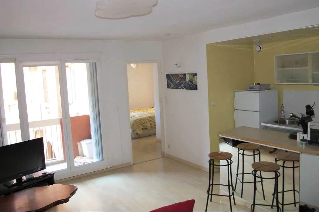 Köök - Secure 2-Bed Flat with Terrace in Toulouse