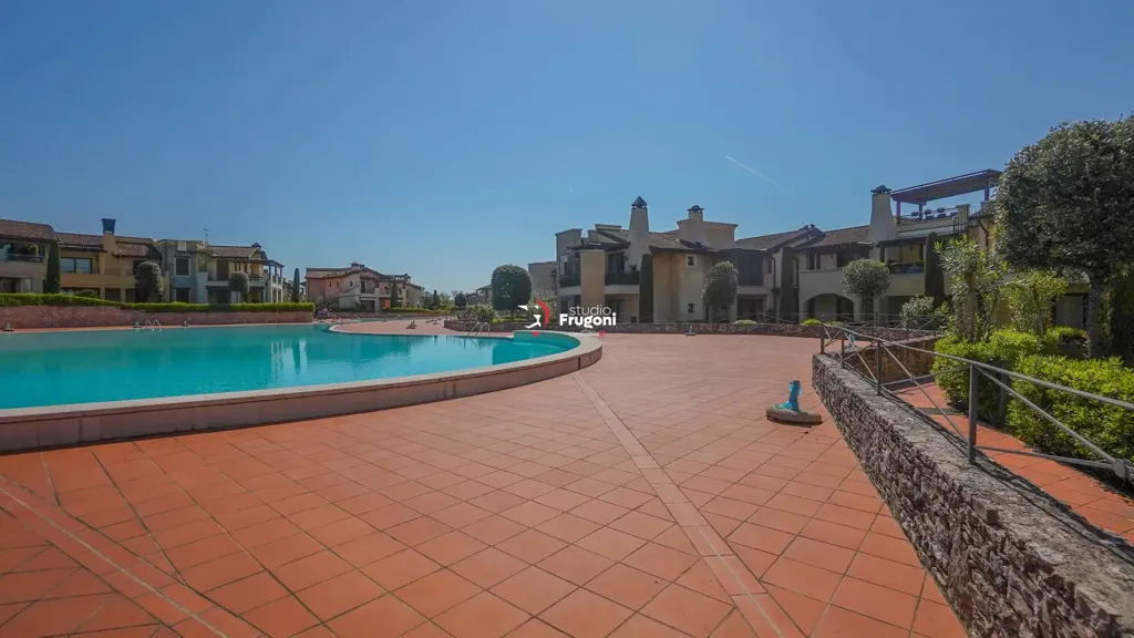 Bassein - Bilocale with Pool in Manerba del Garda