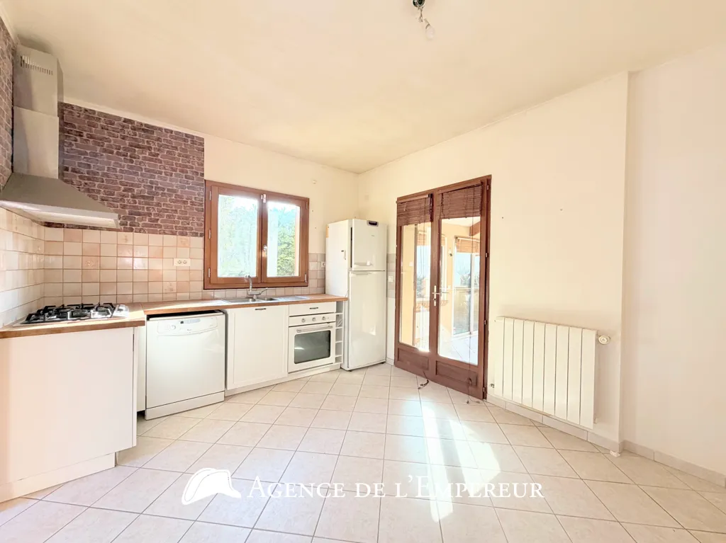 Cuisine - Maison 7 Pièces avec Jardin à Rueil Malmaison