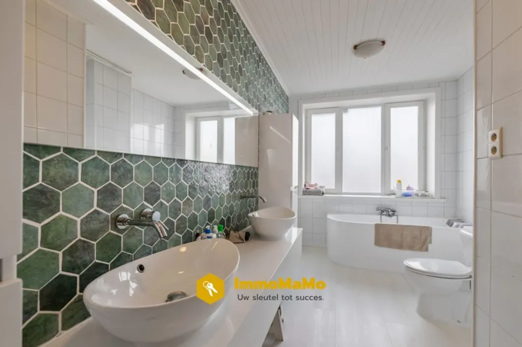 Vannitoad - Spacious House with Multiple Options in Wachttoren
