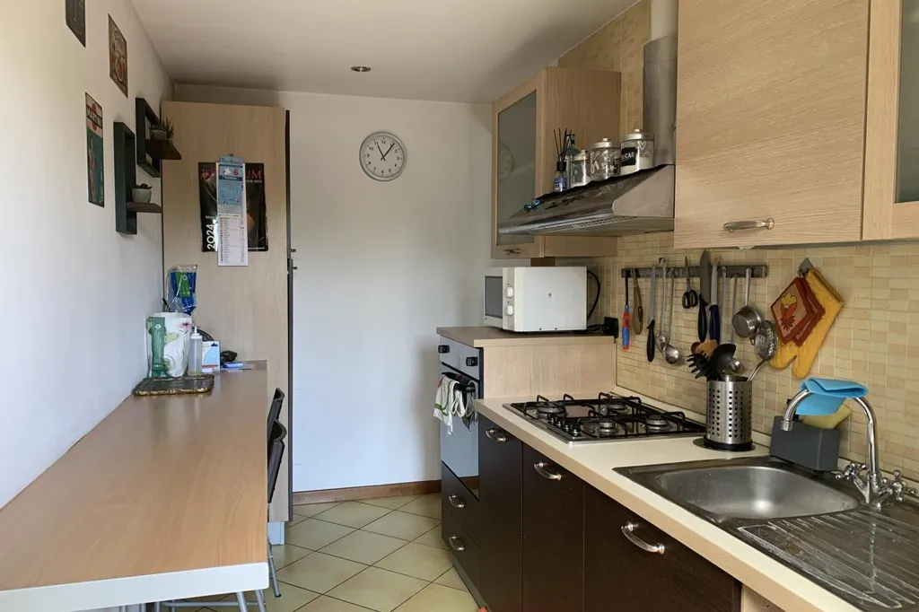 Kitchen - Duplex Apartment with Balcony in Monza