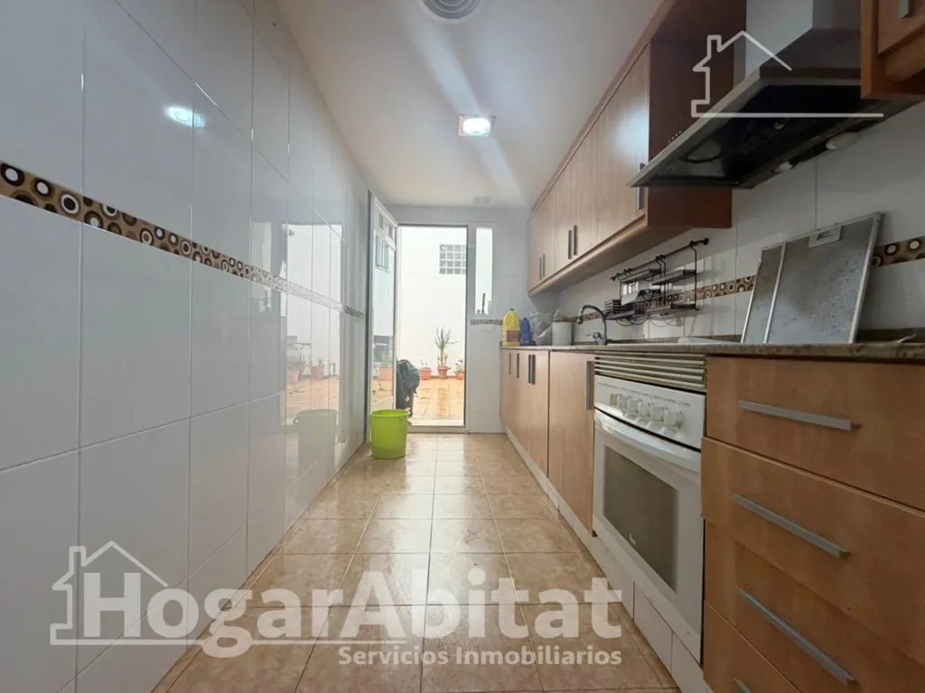 Köök - Semi-Reformed Flat with Patio in Benaguasil