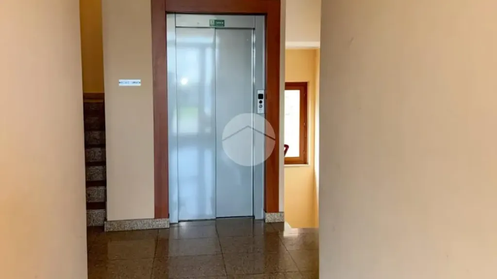 hallway_entrance