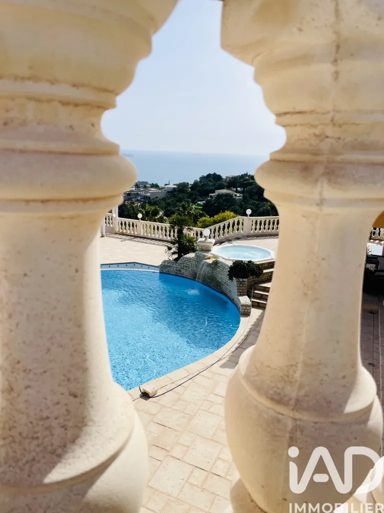 Piscine - Villa Moderne avec Vue Mer à Roquebrune-sur-Argens