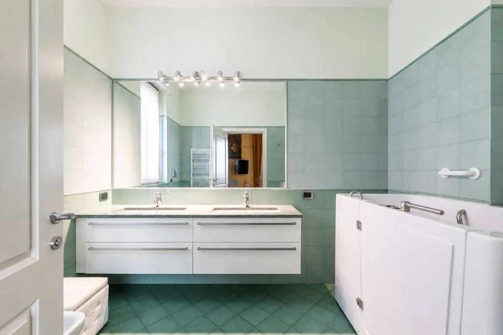 Salles de bain - Luxury Apartment with Triple Exposure in Milan