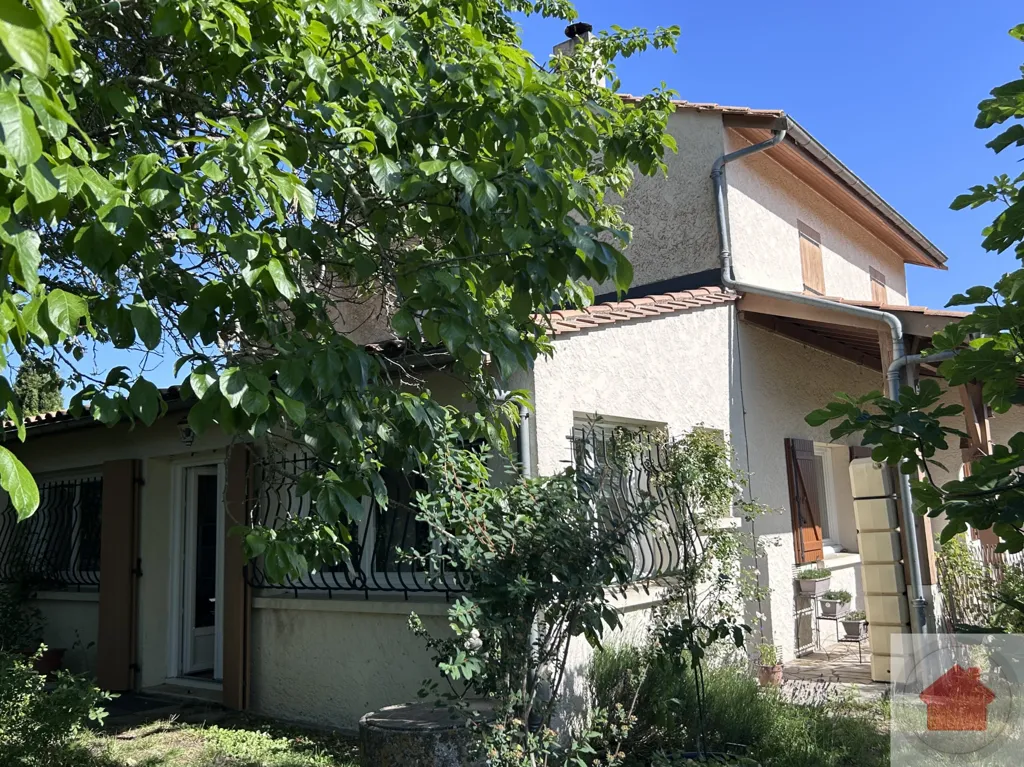 Extérieur - Maison avec Jardin et Garage à Saint-Loubès
