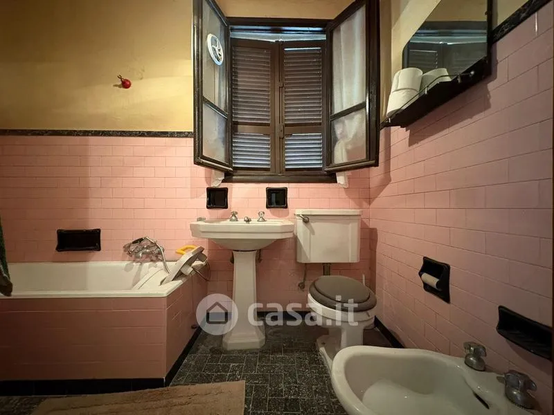 Salles de bain - Semi-detached Villa to Renovate in Caprile
