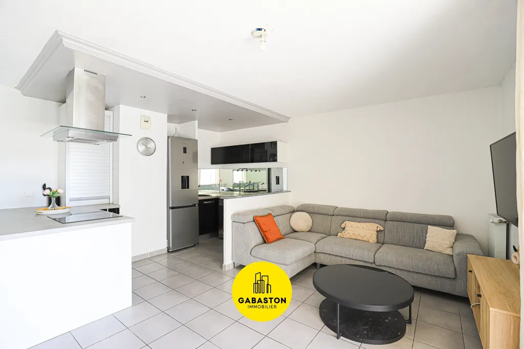 Soggiorno - Apartment with Terrace and Double Box in Marseille-12