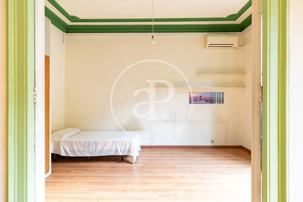 Bedrooms - Classical Apartment in Eixample Dreta, Barcelona