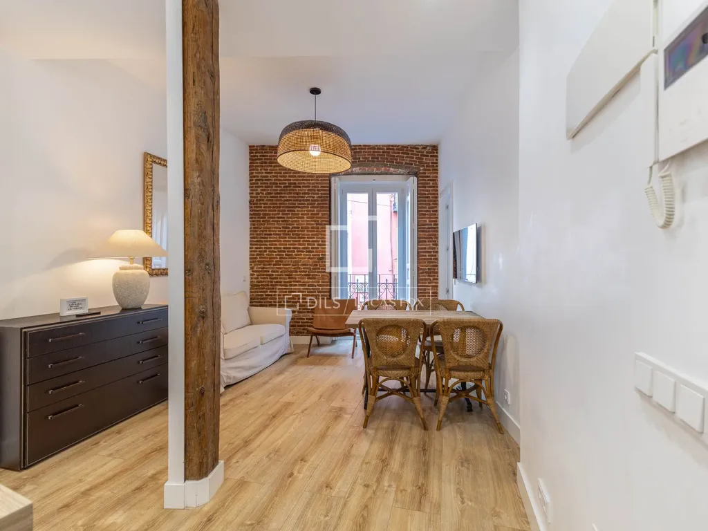 Elutuba - Exterior Apartment with Balconies in Madrid