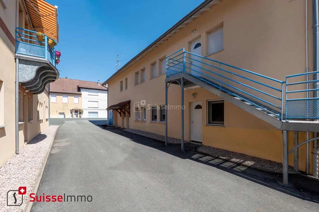 Extérieur - Appartement 4 Pièces avec Garage et Terrasse à Danjoutin