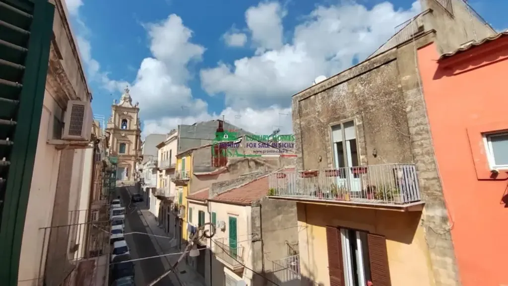 Välivaade - Apartment with Balcony in Ragusa