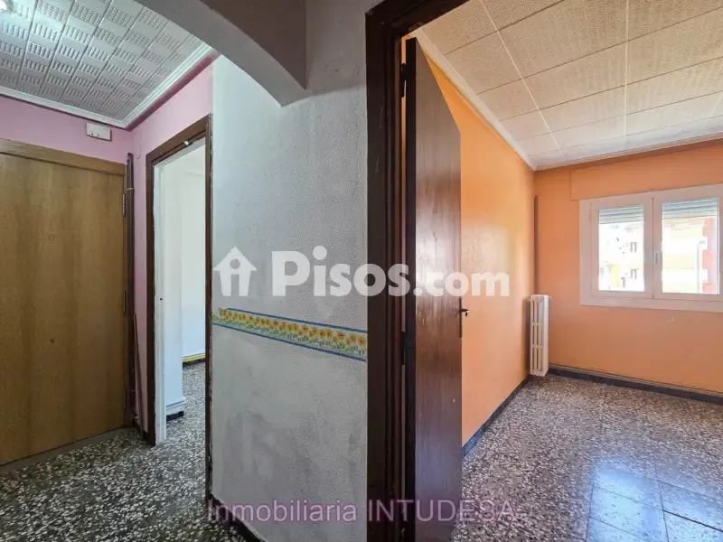 Esik - Flat for Renovation with Patio in Tudela